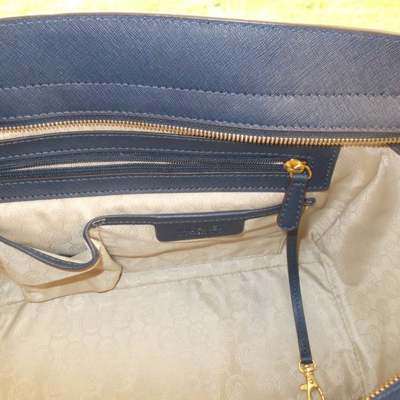 Michael Kors Navy Blue Saffiano Leather Handbag - Picture 10 of 14